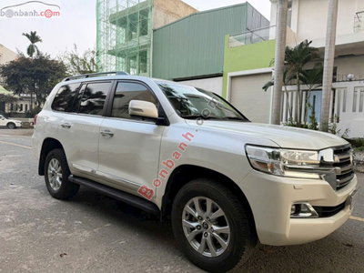 Xe Toyota Land Cruiser VX 4.6 V8 2016
