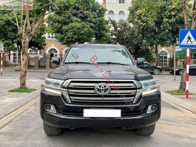 Xe Toyota Land Cruiser VX 4.6 V8 2016