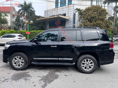 Xe Toyota Land Cruiser VX 4.6 V8 2019