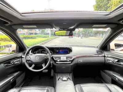 Mercedes Benz S Class 2008 S550 - 100000 km