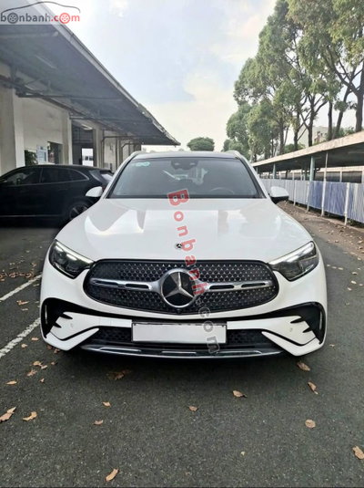 Xe Mercedes Benz GLC 300 4Matic 2024