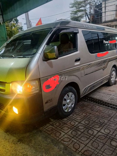 Toyota Hiace 2005