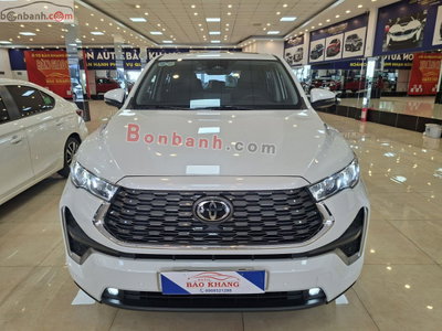 Xe Toyota Innova Cross HEV 2.0 CVT 2024