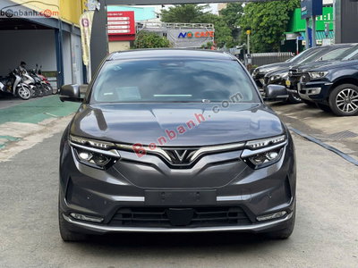 Xe VinFast VF8 Eco AWD 2023