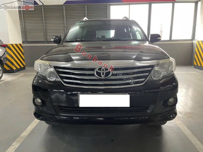 Xe Toyota Fortuner 2.7V 4x2 AT 2013