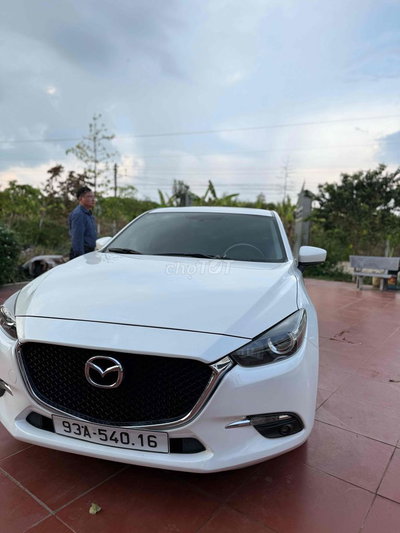 Mazda 3 Trắng 5 chỗ