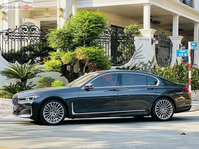 Xe BMW 7 Series 740Li 2021