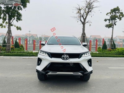 Xe Toyota Fortuner Legender 2.4L 4x2 AT 2024