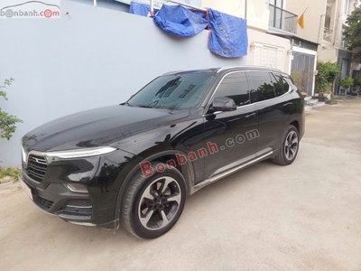 Xe VinFast Lux SA 2.0 Plus 2.0 AT 2020