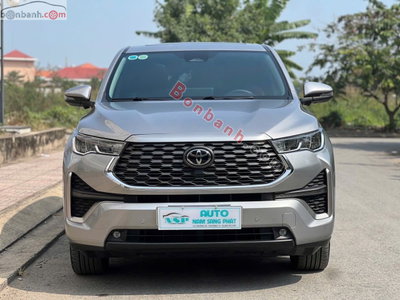 Xe Toyota Innova Cross HEV 2.0 CVT 2024