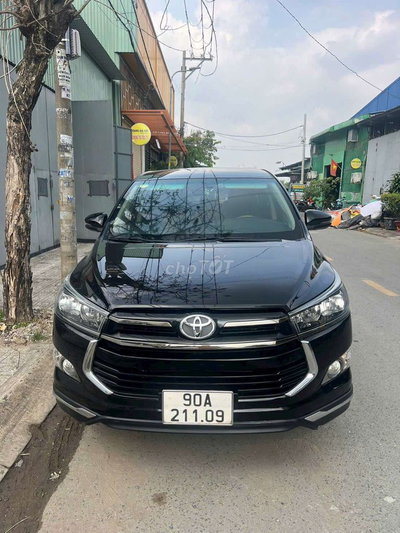 Toyota Innova Venturer 2018 Đen