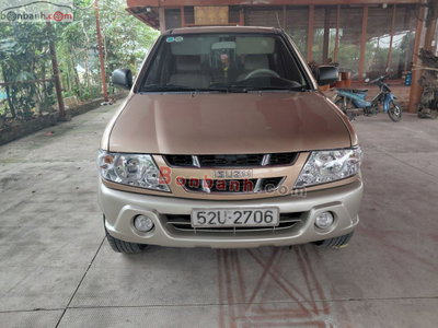 Xe Isuzu Hi lander V-Spec 2.5 MT 2009
