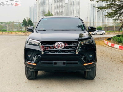 Xe Toyota Fortuner 2.4L 4x2 AT 2022
