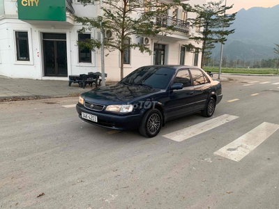Toyota Corolla Xanh đen
