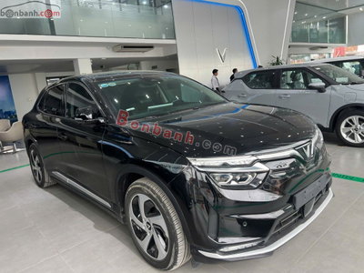Xe VinFast VF8 Eco AWD 2023