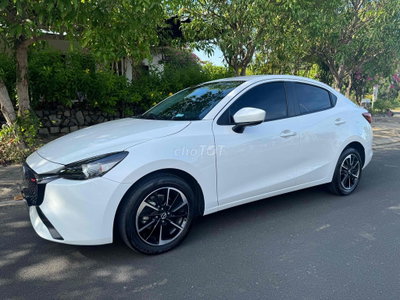 mazada 2 luxury 2024 đăng kí 2025
