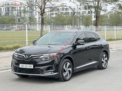 Xe VinFast VF8 Eco AWD 2023