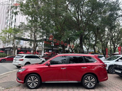 Xe Mitsubishi Outlander 2.0 CVT 2022