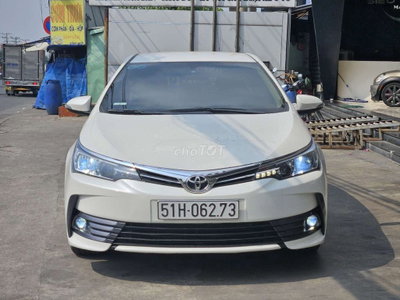 Toyota Altis 1.8G 2019, Trắng, 200tr ht góp.