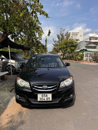 Hyundai Avante Đen 5 chỗ