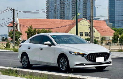 Mazda 3 Luxury 2023 Trắng 16.000km 1 chủ từ đầu