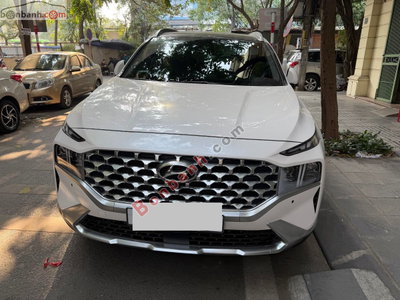 Xe Hyundai SantaFe Cao cấp 2.5L HTRAC 2024