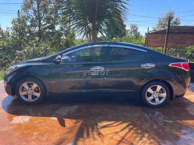 Hyundai Elantra 2013 1.8 AT - 180000 km