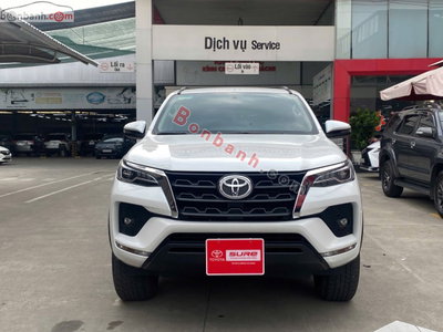 Xe Toyota Fortuner 2.4L 4x2 AT 2022