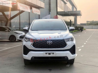 Xe Toyota Innova Cross 2.0 CVT 2024