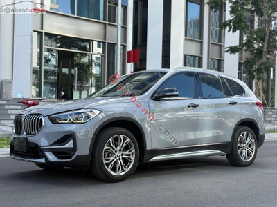 Xe BMW X1 sDrive18i 2022