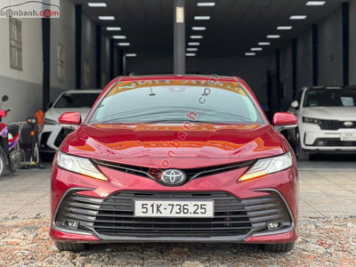 Xe Toyota Camry 2.0Q 2022