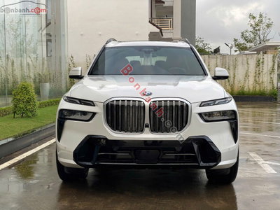 Xe BMW X7 xDrive40i M Sport 2025
