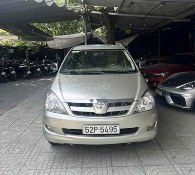 Toyota Innova 2.0G