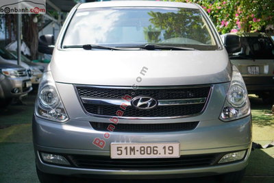 Xe Hyundai Grand Starex 2.4 MT 2015