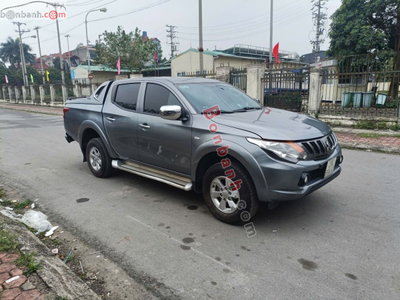 Xe Mitsubishi Triton 4x2 AT 2017