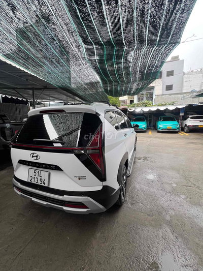 Hyundai Stargazer Premium Trắng