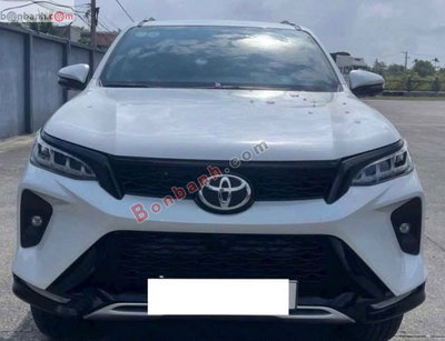 Xe Toyota Fortuner Legender 2.4L 4x2 AT 2025