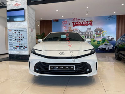 Xe Toyota Camry 2.0Q 2026