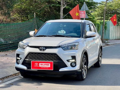 5 chỗ, Tự động.TOYOTA RAIZE 1.0 CVT Trắng- CÓ BANK