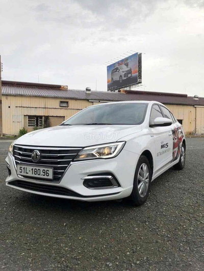 MG MG5 2024 MT 6000 km Trắng