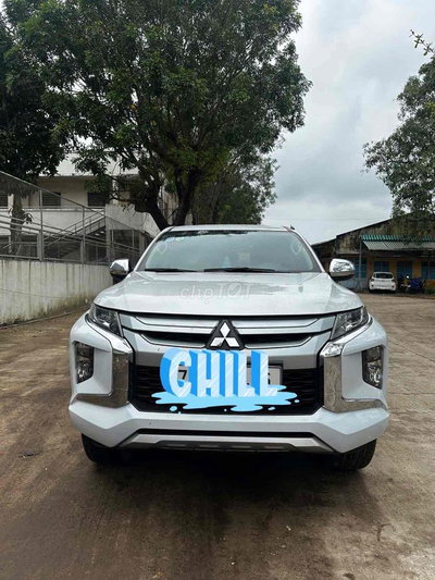 Mitsubishi Triton 2023 Trắng