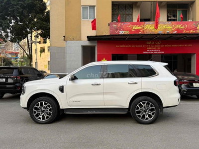 Ford Everest 2022 2.0 4x2 Titanium