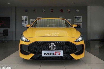 MG MG5 2024 Luxury Vàng Mới 100%