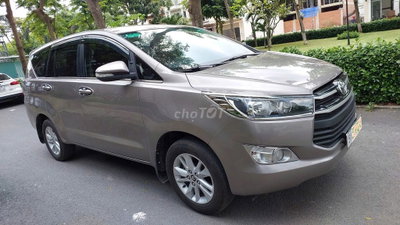 Toyota Innova E 2019 Số sàn Nâu