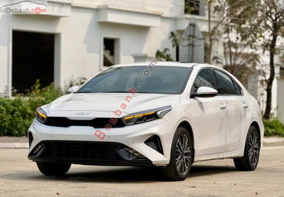 Xe Kia K3 Premium 1.6 AT 2024