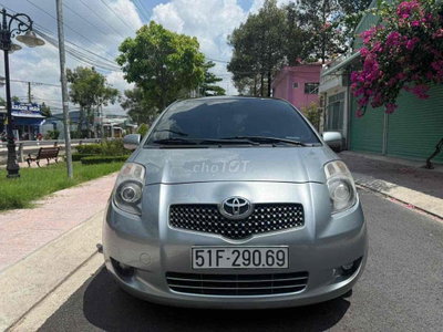 Toyota Yaris 2006 1.3AT Bạc