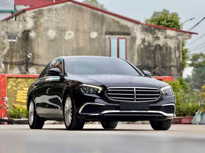 Mercedes Benz E200 Exclusive 2022 lướt 8,000 Km