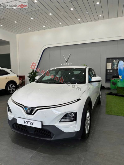 Xe VinFast VF6 Eco 2026