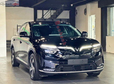 Xe VinFast VF8 Eco AWD 2023