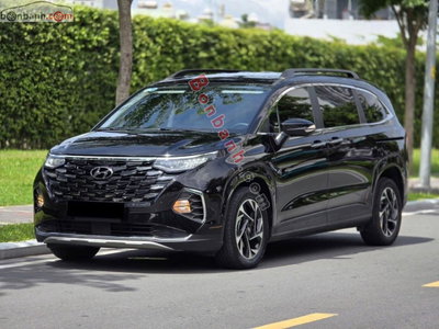 Xe Hyundai Custin Cao Cấp 2.0T 2024